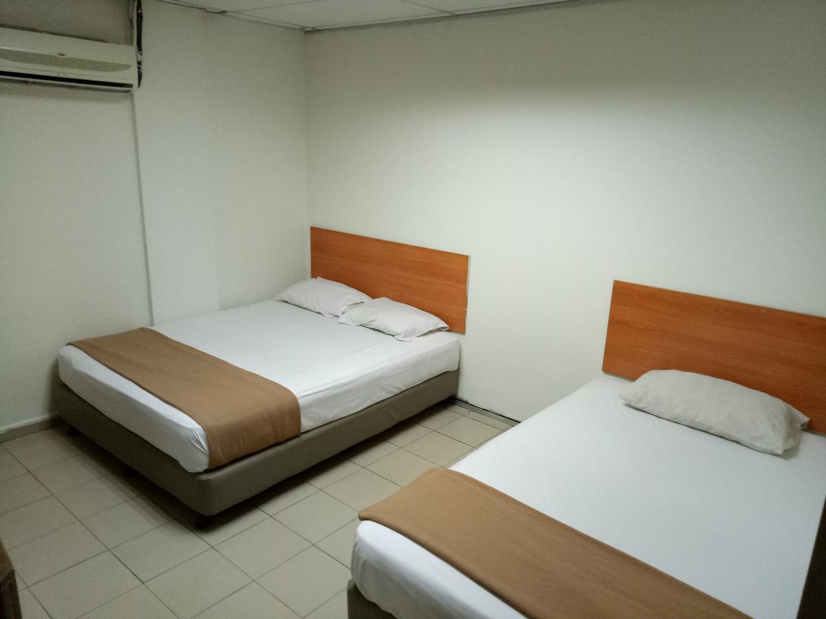 Hibiscus City Hotel 2*